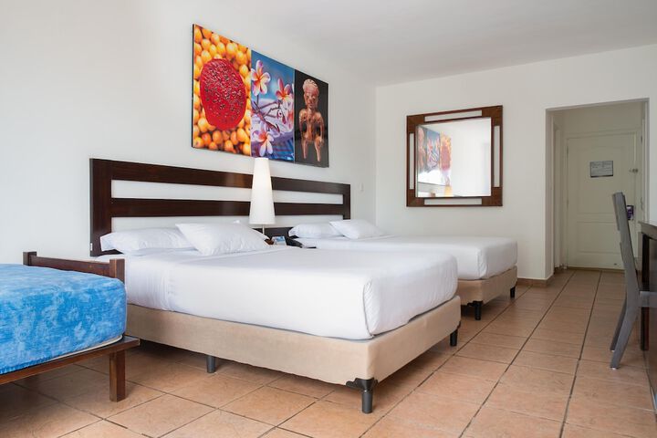 Room 28 of 130