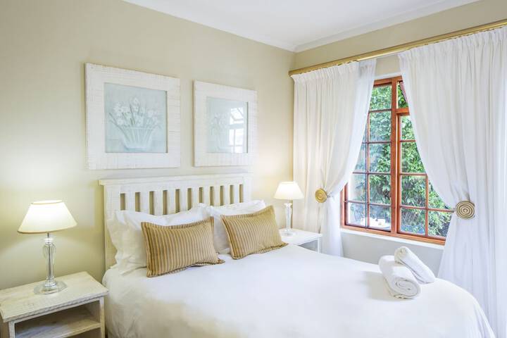 Room 2 of 95