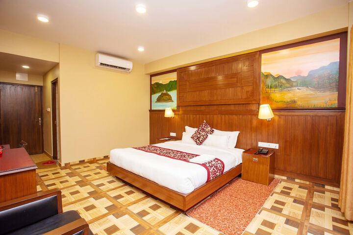 Room 30 of 82