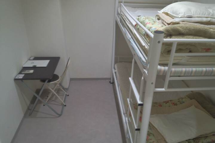 Room 22 of 39
