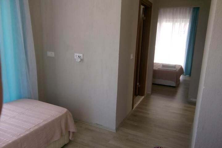 Room 13 of 67