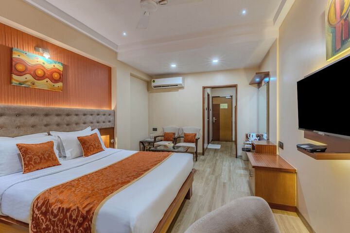Room 15 of 48