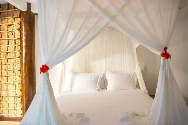 Room 5 of 50