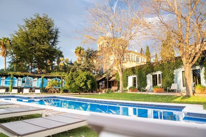 Pool 68 of 112