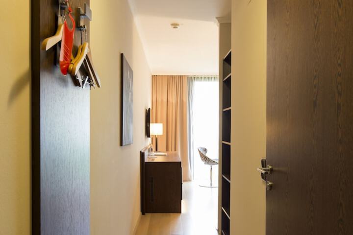 Room 19 of 59