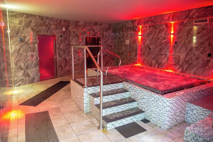 Spa 25 of 39