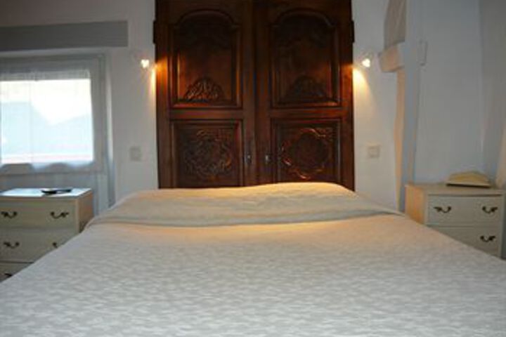 Room 8 of 23
