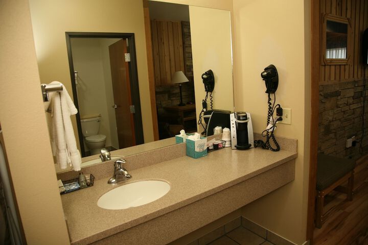 Bathroom sink