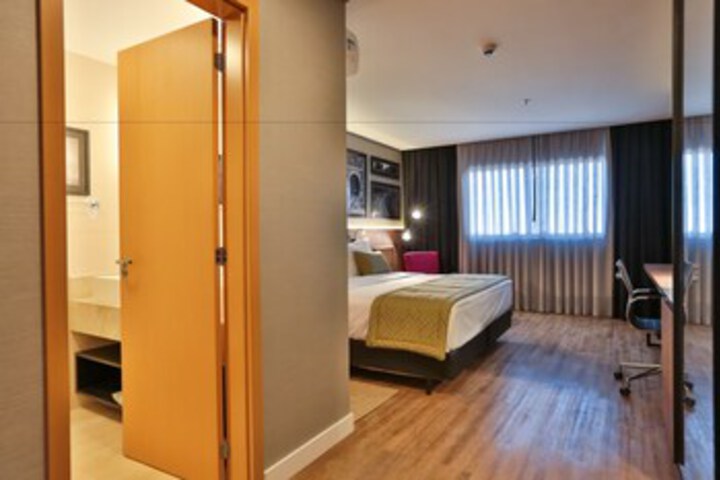 Room 12 of 13