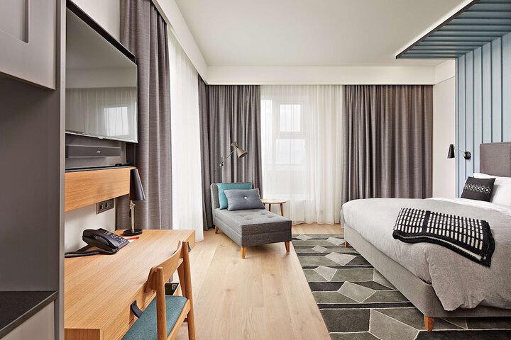 Room 35 of 106