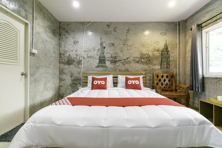 Room 9 of 30