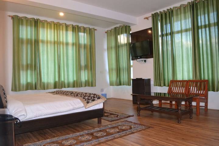 Room 3 of 24