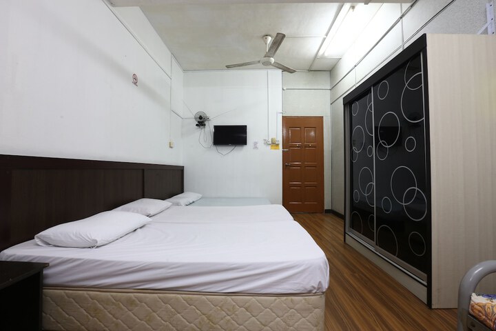 Room 17 of 22