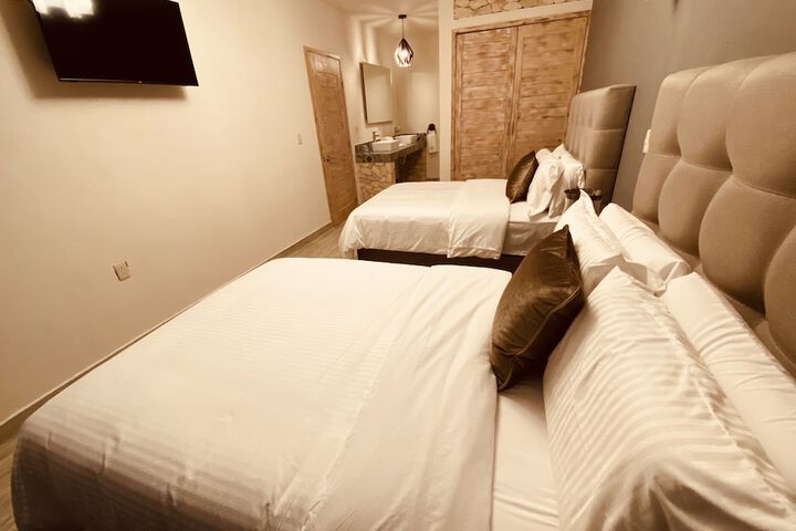 Room 2 of 131