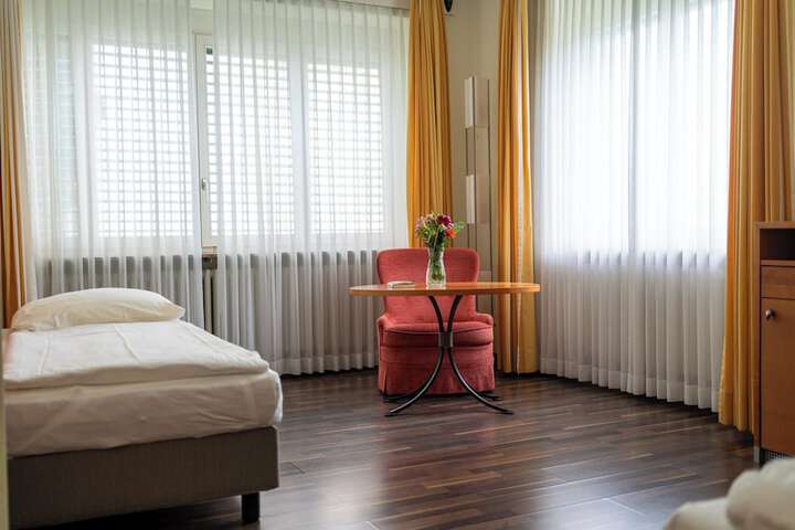 Room 44 of 156