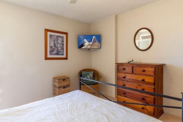 Room 4 of 57