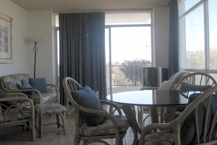 Room 13 of 21