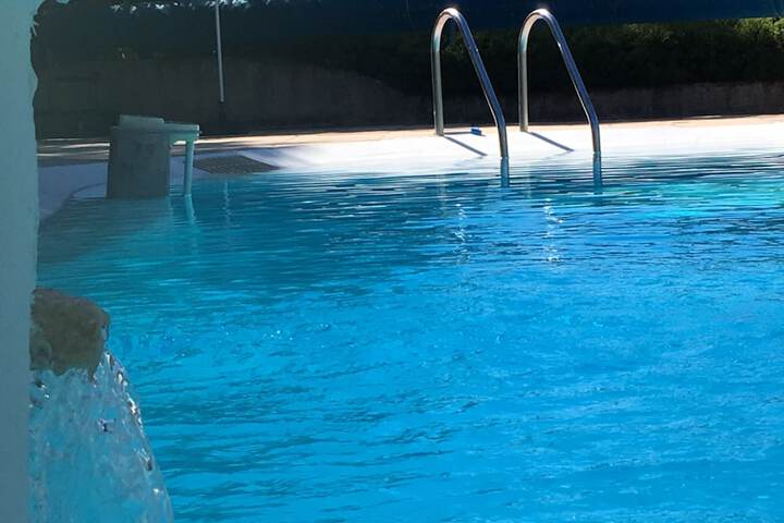 Pool Hotel