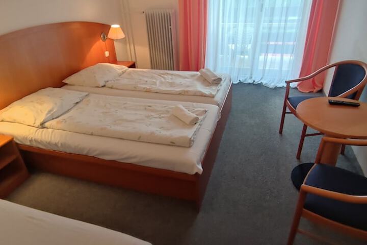 Room 7 of 88