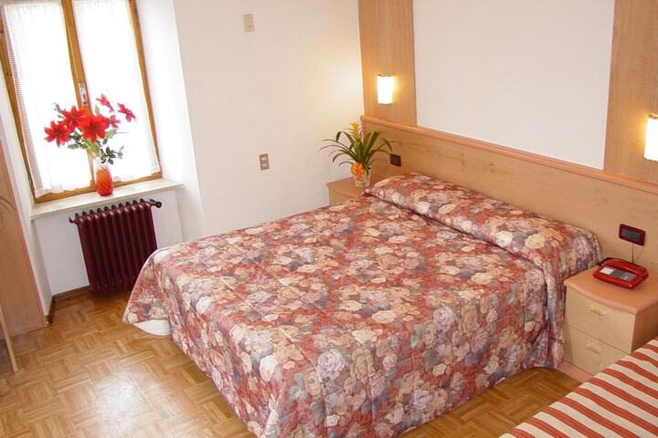 Room 17 of 54