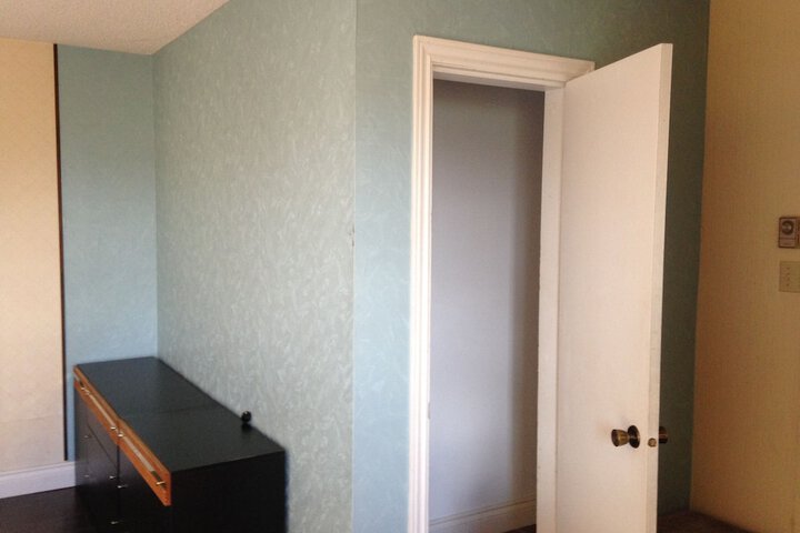 Room 33 of 46