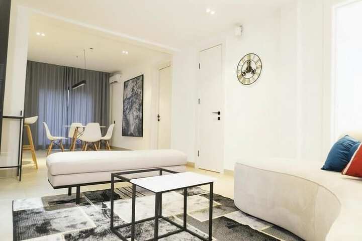 Room 8 of 36