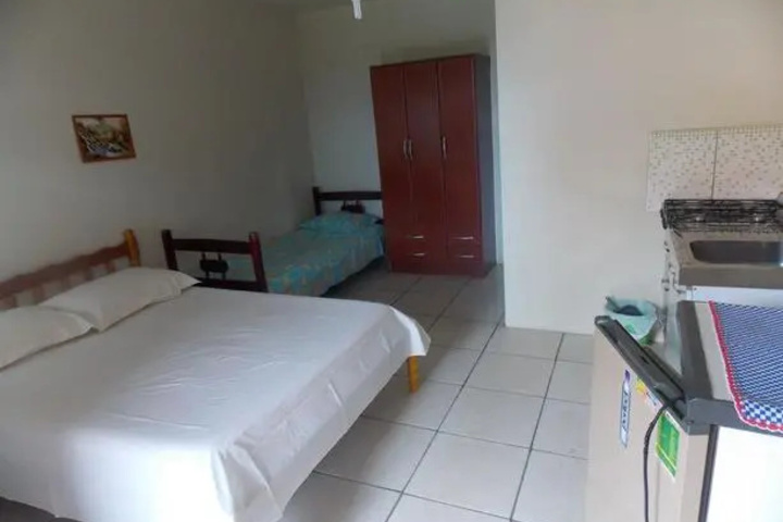 Room 2 of 7
