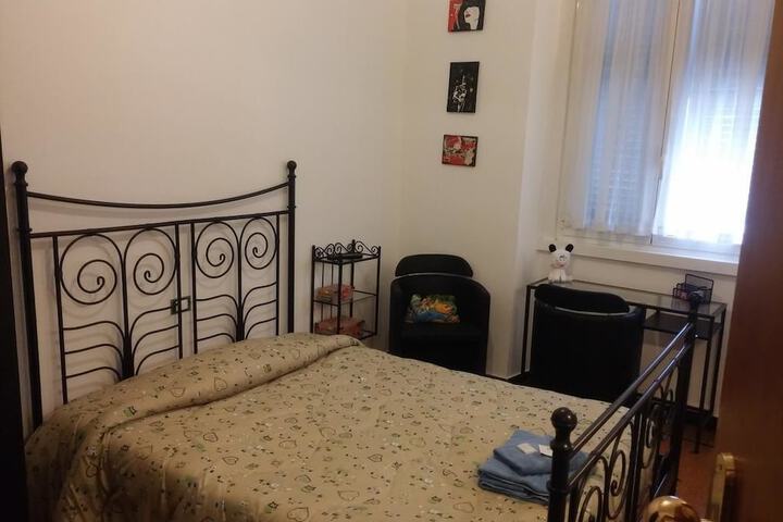 Room 6 of 48