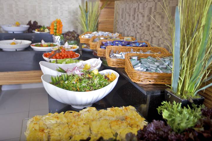 Dining 49 of 59