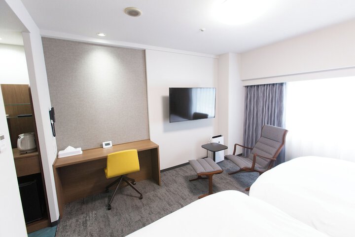Room 18 of 42