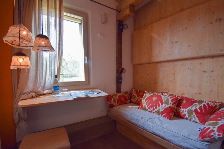 Room 13 of 41