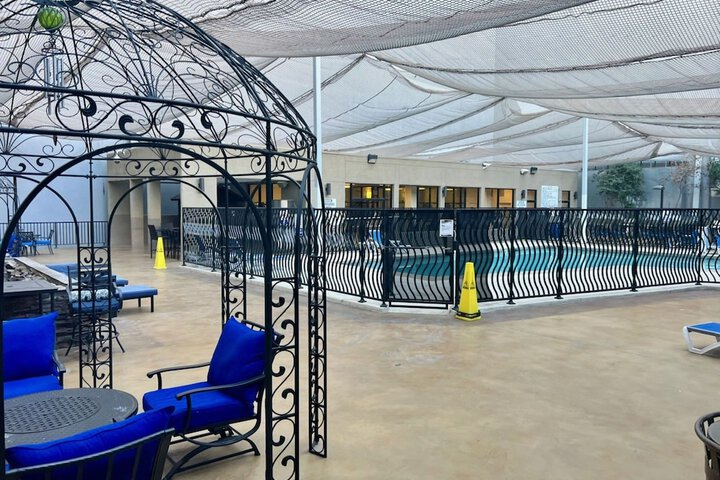 Pool 41 of 112