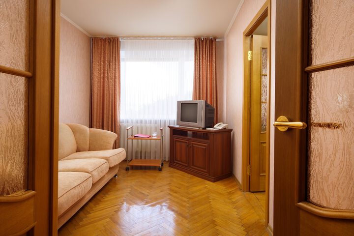 Room 16 of 42