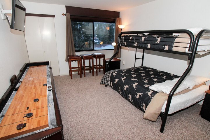 Room 12 of 70