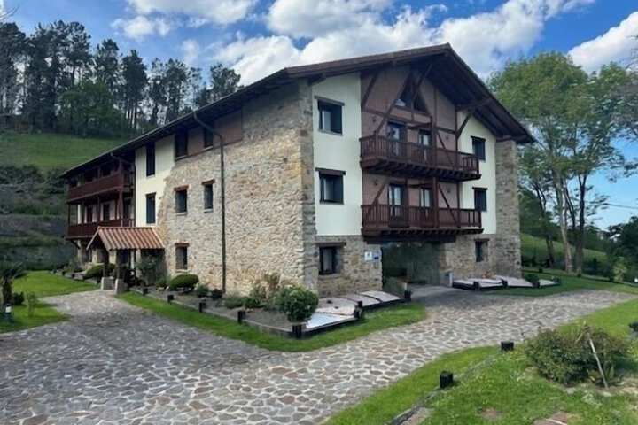 Atxurra Hotel-Apartamento Rural