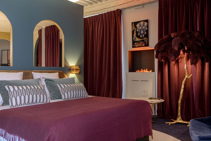 Room 70 of 285