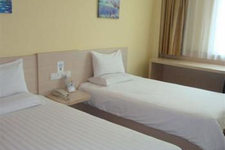 Room 21 of 61