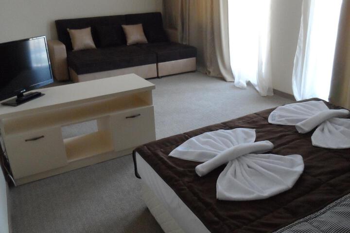 Room 43 of 99