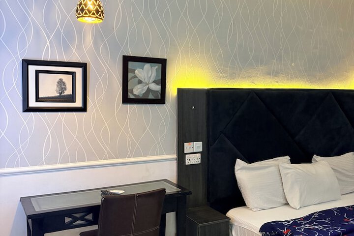 Room 51 of 288