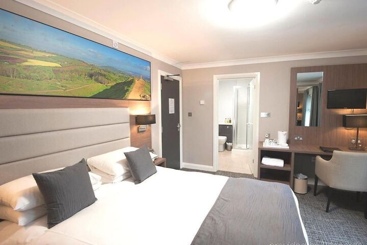 Room 2 of 26
