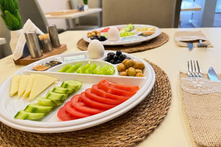 Breakfast/Coffee Service 19 of 19