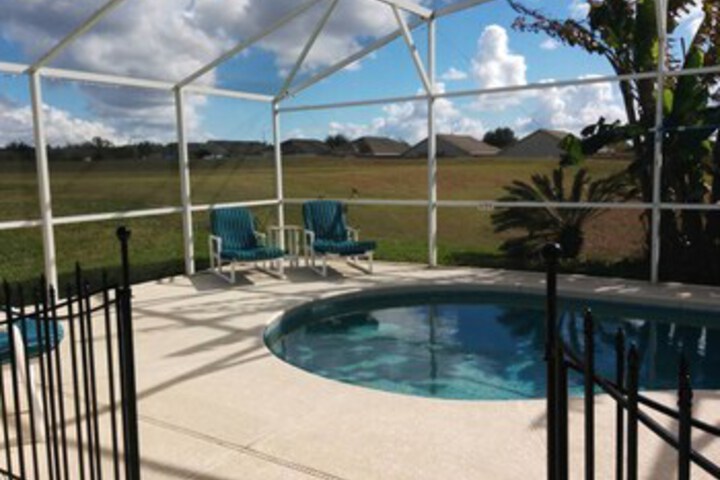 Lovely 4 Bedroom Home - 382