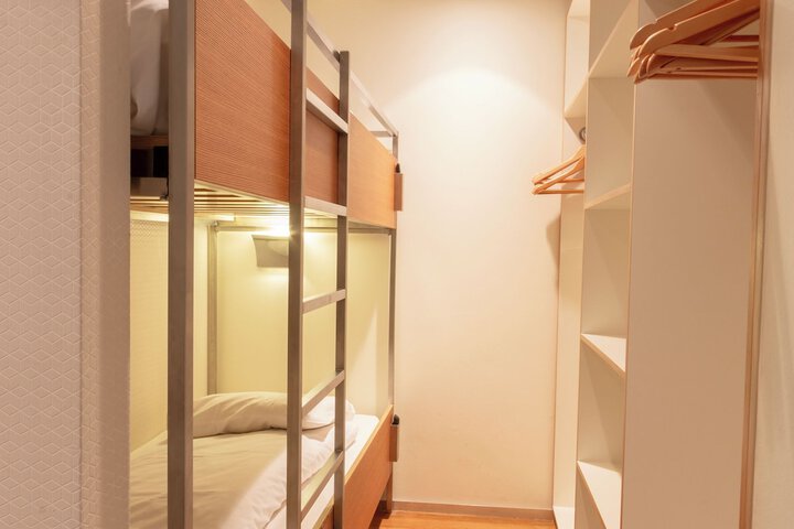 Room 74 of 174