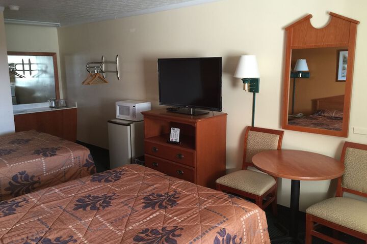 Room 21 of 27