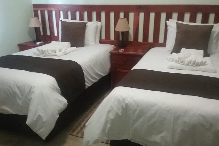Room 2 of 67