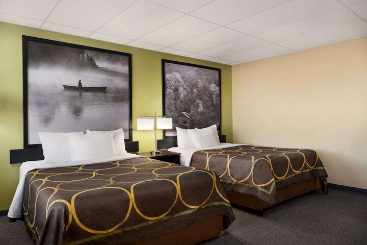 Room 16 of 47