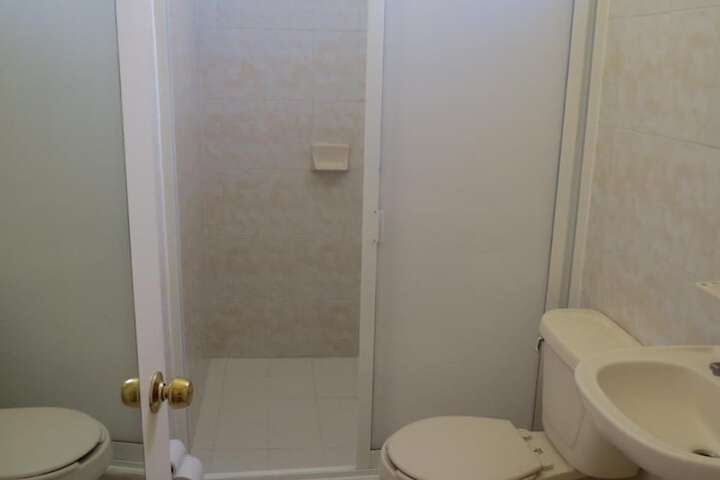 Room 34 of 59