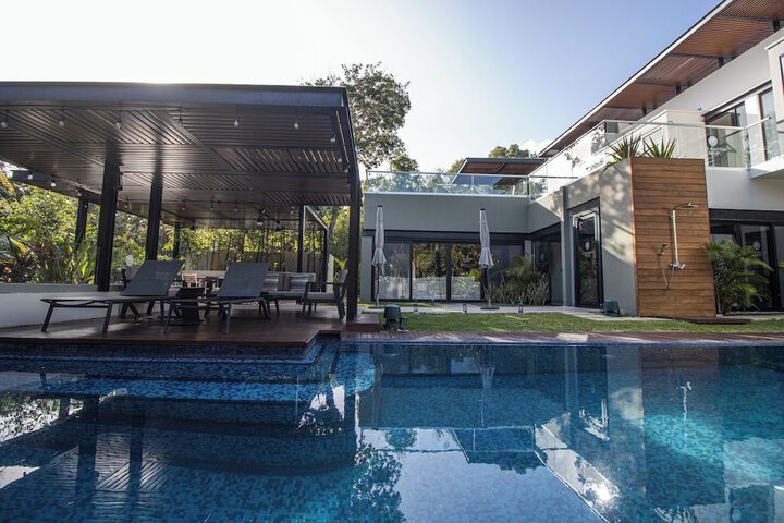 Pool 60 of 74