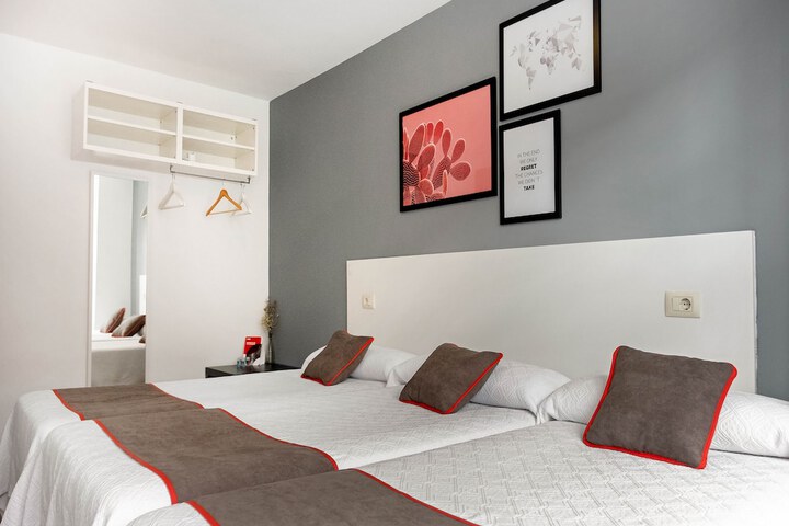Room 29 of 33