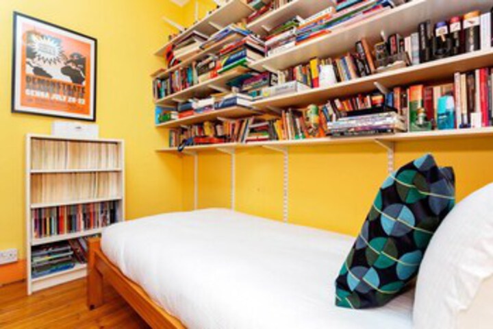 Room 18 of 21